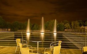 Ramada By Wyndham Cobham